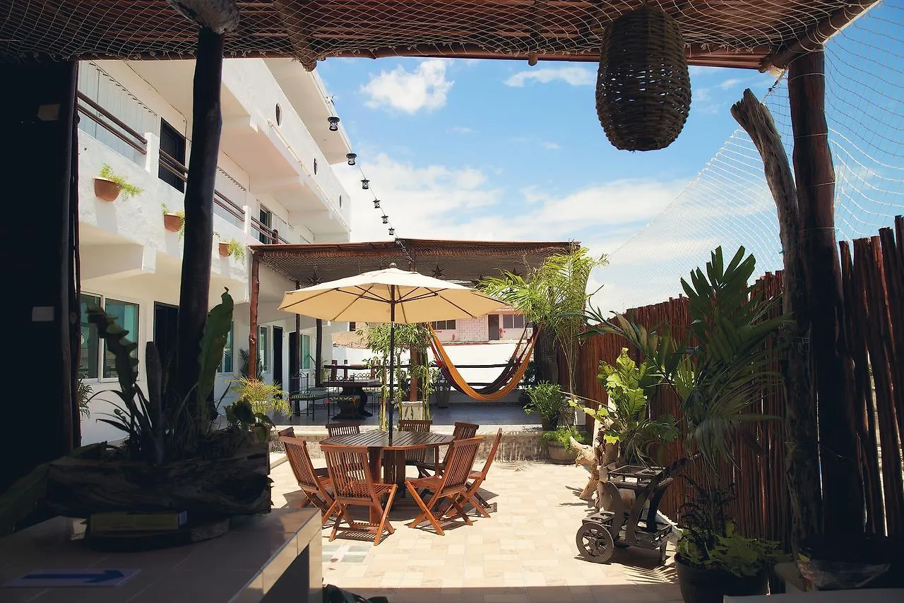 Hostelito Chetumal Hotel + Hostal Hostel
