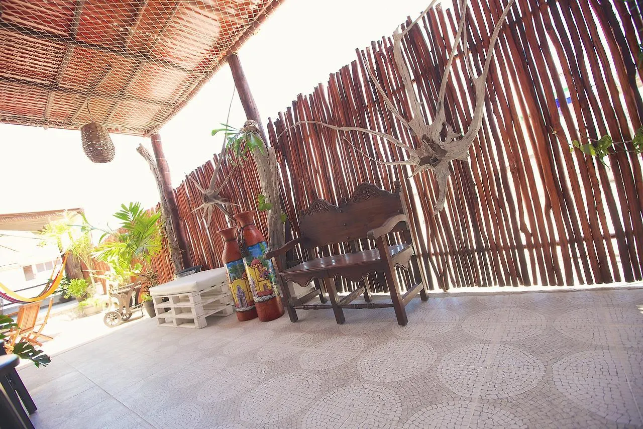 Hostelito Chetumal Hotel + Hostal