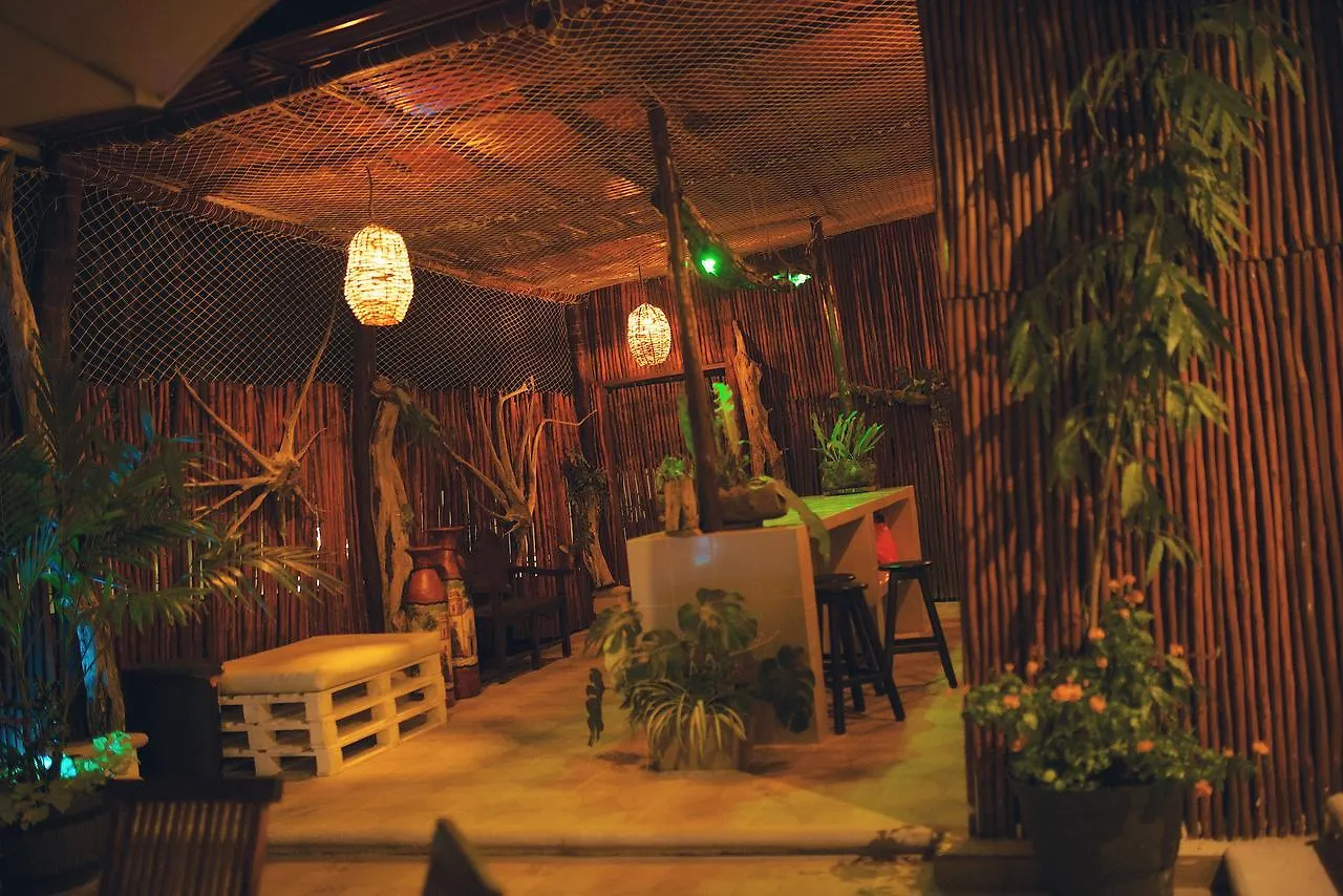 Hostelito Chetumal Hotel + Hostal 0*,